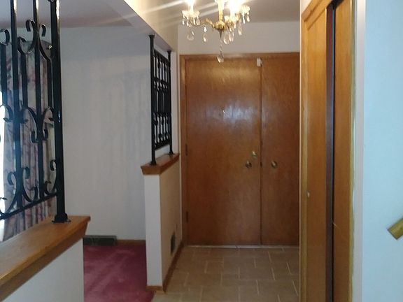 5th image of 243 S Champlain Ave