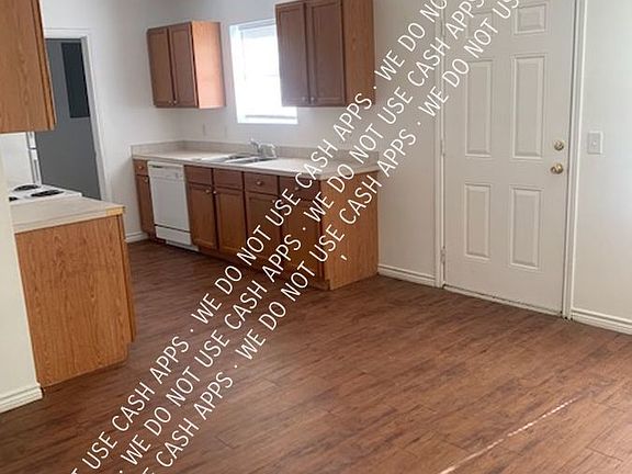 3rd image of 607 Park Ln