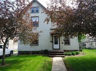 175 E Martin St, East Palestine, OH 44413