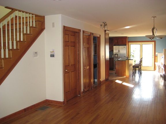 5th image of 3048 N Christiana Ave #1