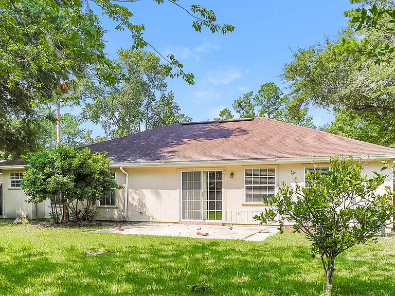 1903 Suwannee River Dr — Photo 16