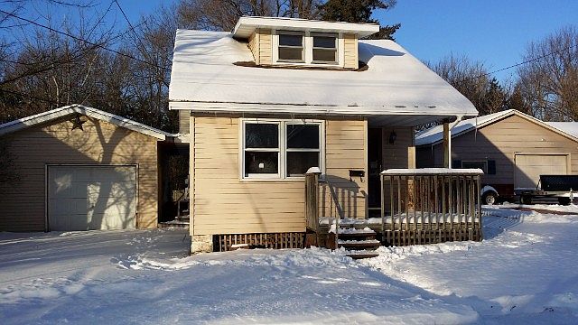 1st image of 154 Wood Ave