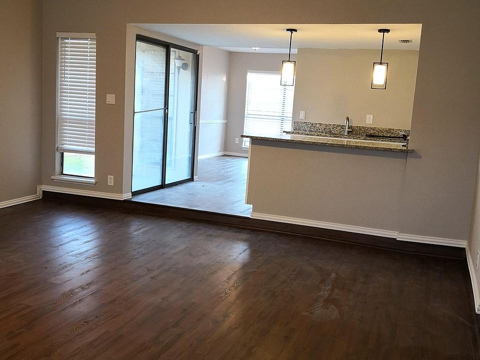 1st image of 940 Lombardy Dr