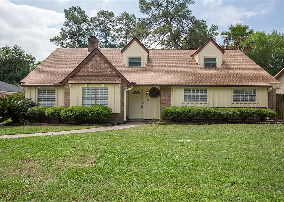 1st image of 10615 Greencreek Dr