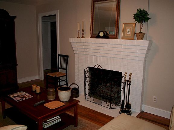 2nd image of 511 Alta Vista Dr