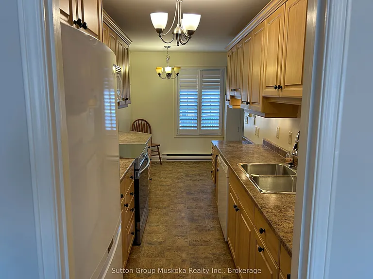 44 King William St #3 — Photo 4