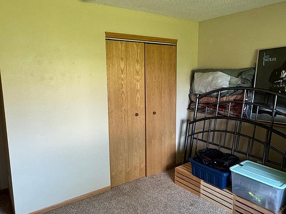 2nd image of 1516 Nuthatch Ave