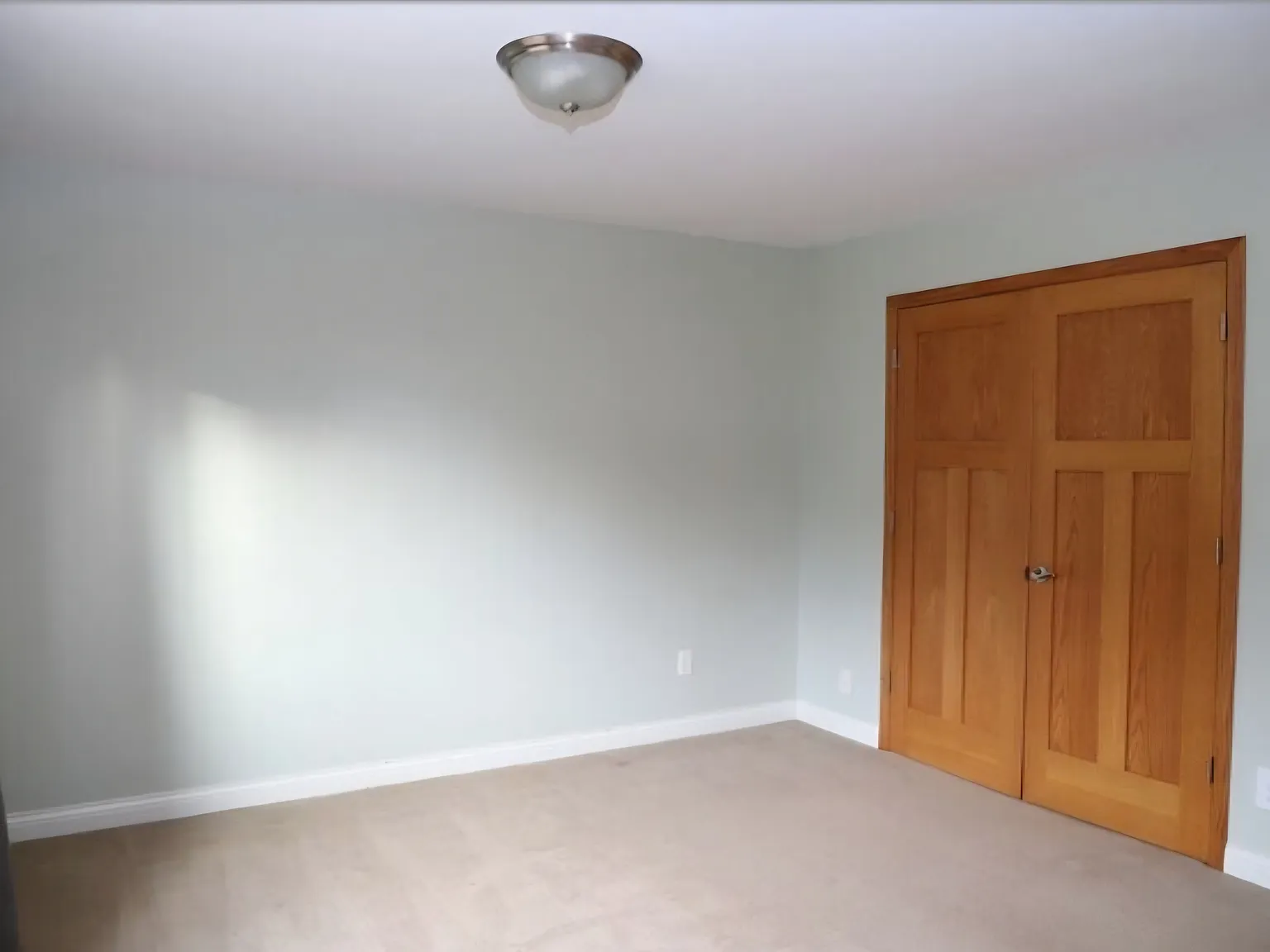 Ridgeview Dr NW, Rochester — Photo 2