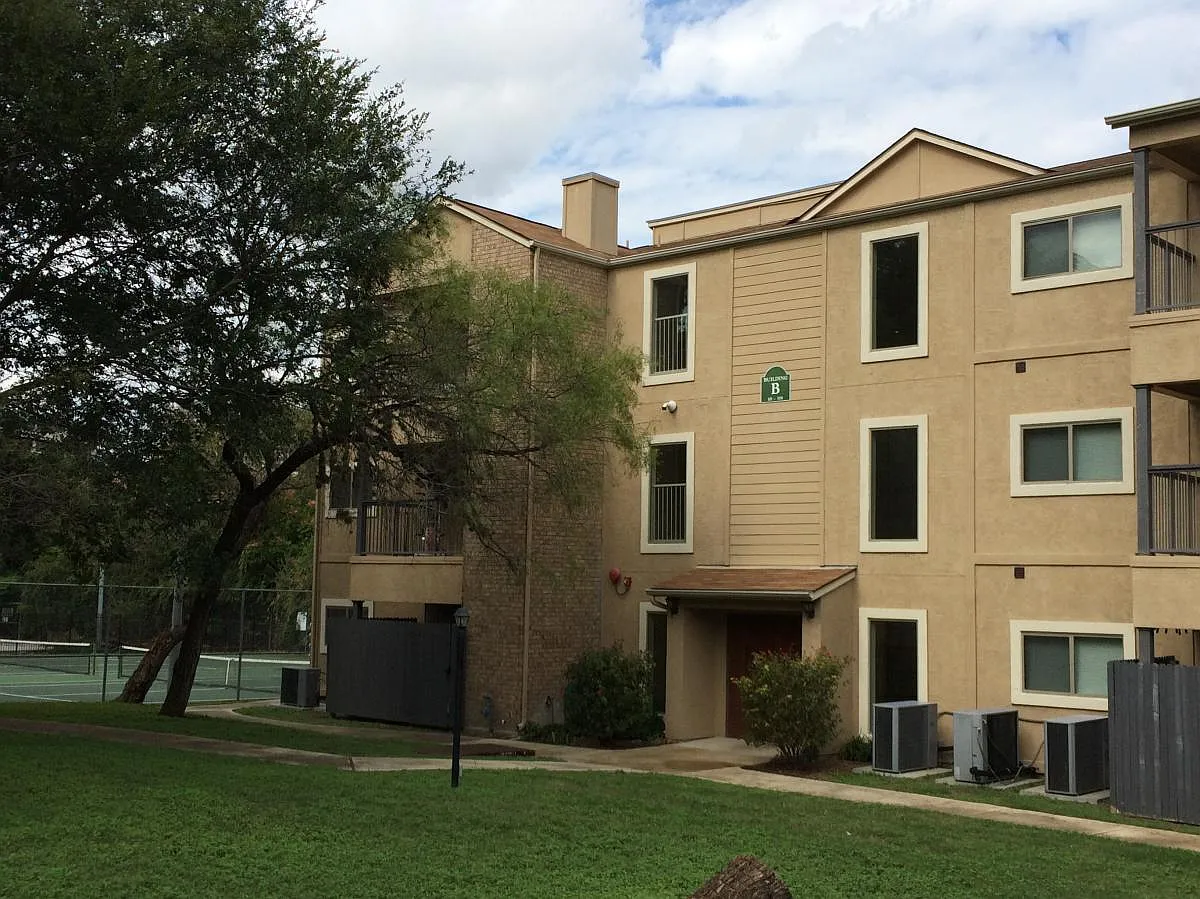 4111 Medical Drive — Photo 2