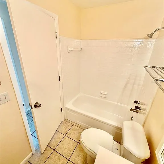 506 Holt Cir — Photo 21