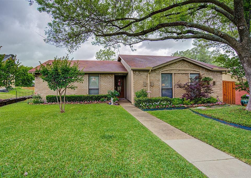 1st image of 2625 Briar Hill Dr