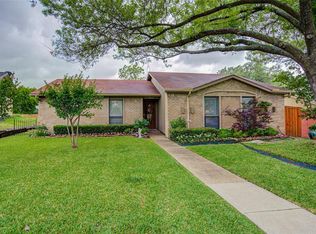 2625 Briar Hill Dr, Carrollton, TX 75007