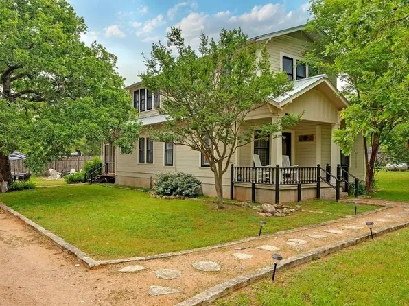 44 Segner Rd, Fredericksburg, TX 78624
