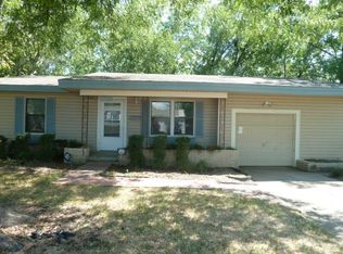 6656 Onyx Dr N, North Richland Hills, TX 76180