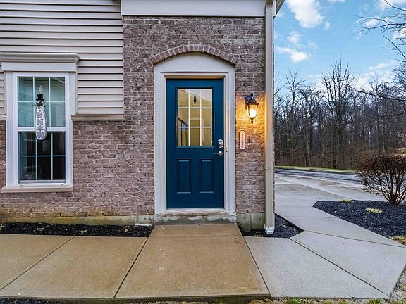 3rd image of 1456 Twin Spires Dr