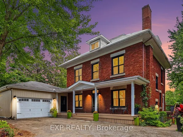 77 Mill St, Russell, ON K4R 1C8