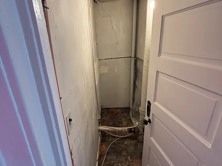 422 King George Ave SW #3 — Photo 22