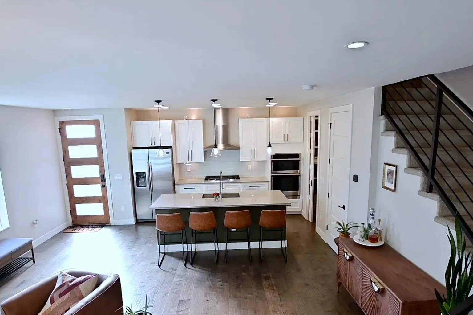 3 bed, 1825 sqft, $3,275 — Photo 4