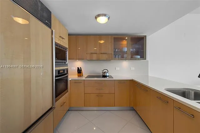 6801 Collins Ave #Penthouse 11 — Photo 8