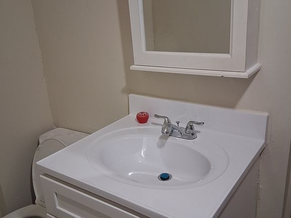 2nd image of 112 Burnham St