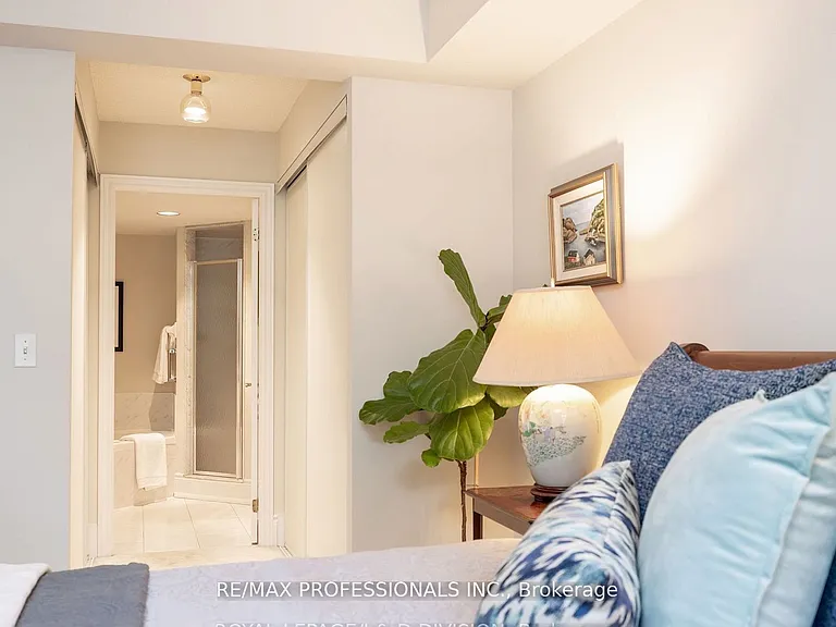 75 York Mills Rd #303 — Photo 21
