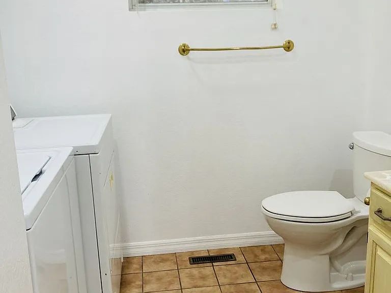246 Fairway Dr — Photo 29