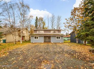 6601 Donna Dr, Anchorage, AK 99504