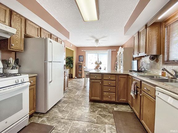 4th image of 1778 E Inverness Cir