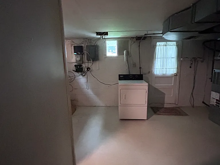 8675 Oak Rd — Photo 31