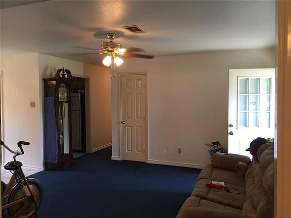 5th image of 626 Johnson Dr