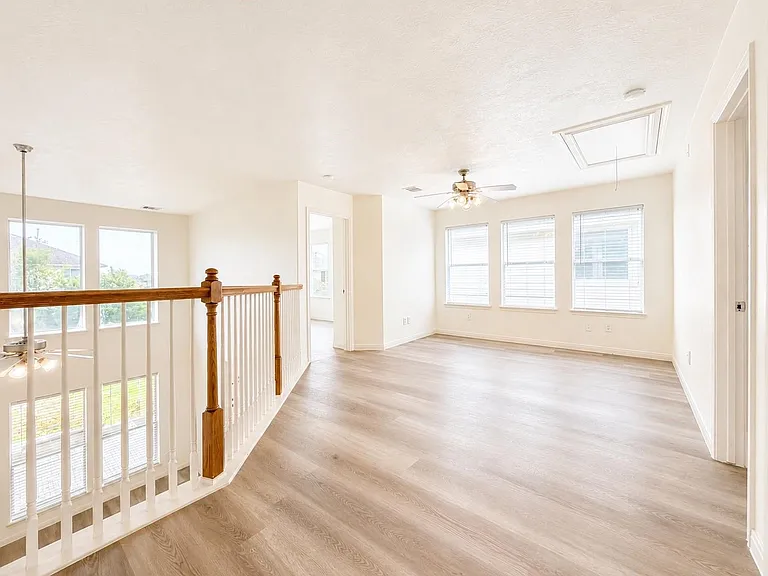 7219 Brookville Ln — Photo 23