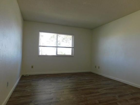 5th image of 56491 Bonanza Dr