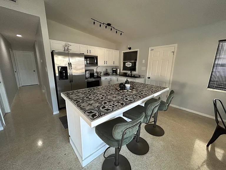 368 Tihami Rd — Photo 24