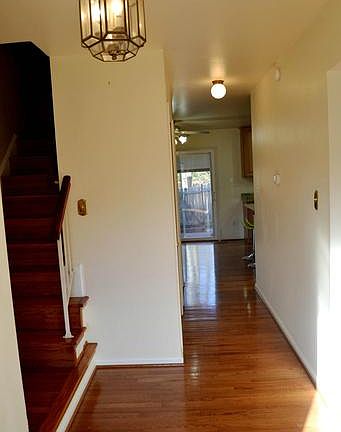 4th image of 10322 Hampshire Green Ave