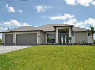 1305 NW 41st Pl, Cape Coral, FL 33993