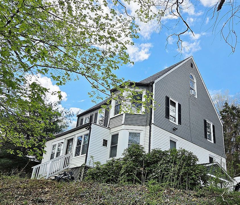 1st image of 56 Oak St