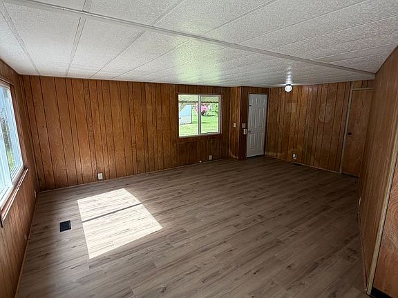 5th image of 4930 NE Dawn Ln #4934