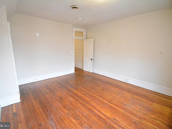 2nd image of 218 W Penn St #3