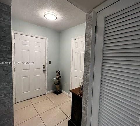 3rd image of 1601 NE 191st St APT 403B