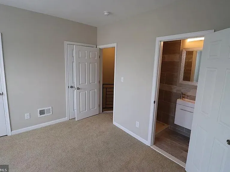 1558 N Felton St — Photo 8