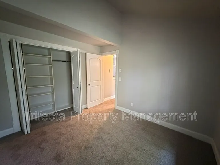 4501 Boardwalk Dr #P153 — Photo 9