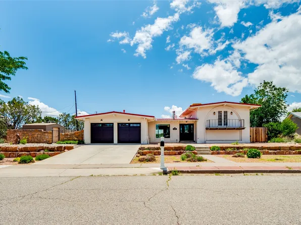 130 Aragon Ave, White Rock, NM 87547