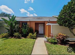 27 Silver Swan Ct, Kissimmee, FL 34743