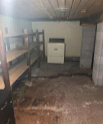 5th image of 207 Newton Ave