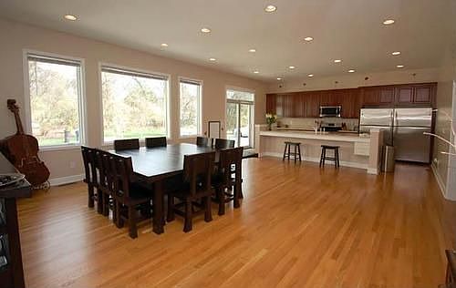 4th image of 10421 Buxton Ln