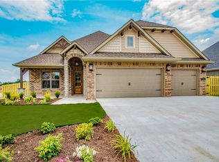 1260 Hope St, Centerton, AR 72712