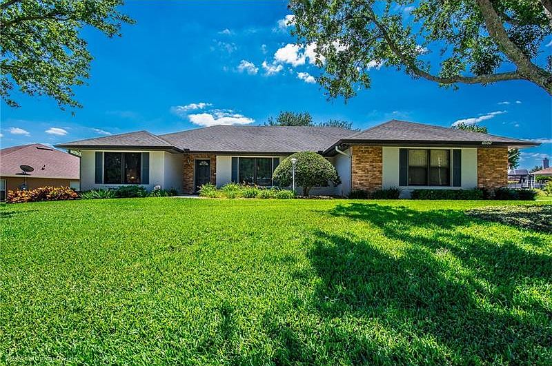 1st image of 10525 Vista Del Sol Cir