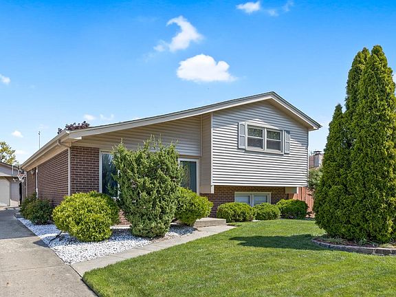 2nd image of 2332 Charmingfare Dr