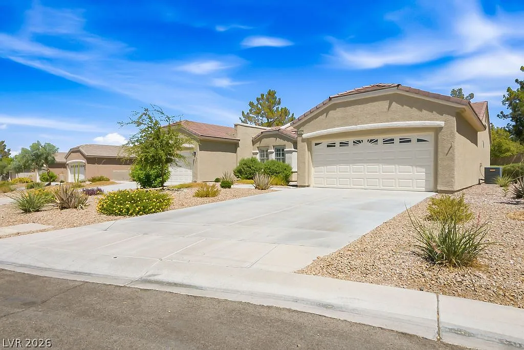 2 bed, 2.0 bath, 1512 sqft, $2,100 — Photo 3