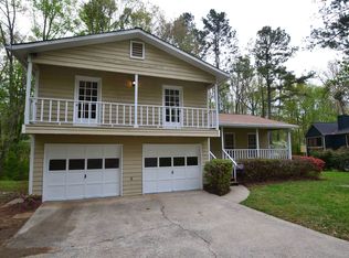 609 Wellington Ct, Woodstock, GA